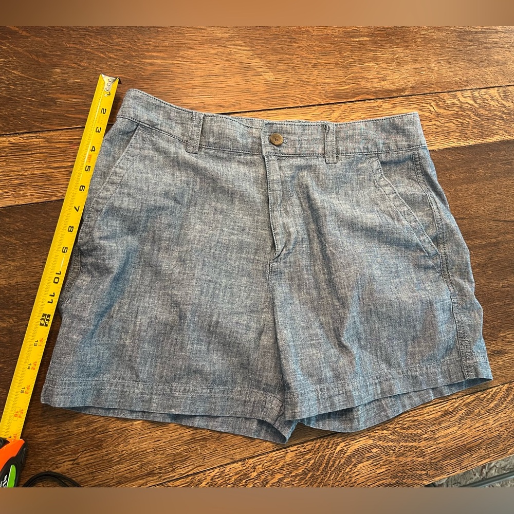 NWOT Gap chambray girlfriend khaki shorts 12 petite